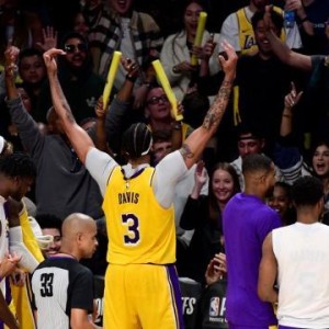 中超-大胜灰熊赢下首轮不满足，詹姆斯：后面会越来越难